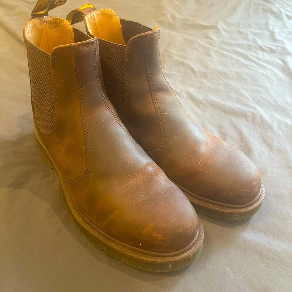 Dr. Marten Chelsea Boot
